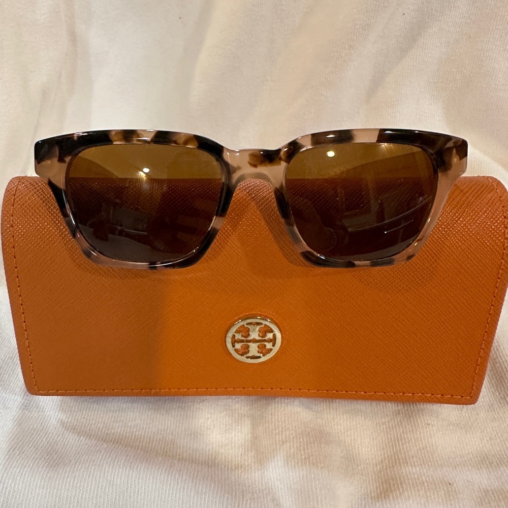 Tory Burch authentic tortoise sunglasses